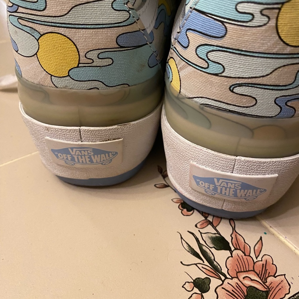 Color Changing High Top Vans - Picture 2 of 7